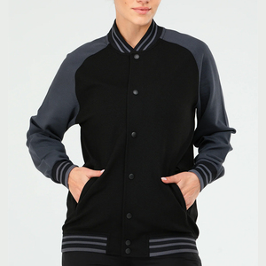 เสื้อแจ็คเก็ตเบสบอล ผ้าขนสัตว์ แบบ Letterman ดีไซน์ปรับแต่งได้ สินค้ามาใหม่ สีดำ ผู้หญิง ไซส์ใหญ่ สำหรับฤดูหนาว พิมพ์ลาย คอตั้ง แบบ Varsity - Product Image 4