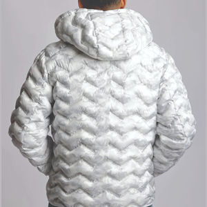 Chaqueta Acolchada de Poliéster Reciclado con MOQ Bajo, Proveedor de Ropa Exterior Personalizada para Compradores Globales - Product Image 2
