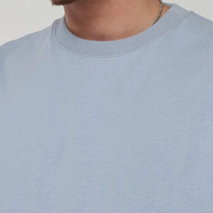 T-shirt homme léger 200 g/m² en coton 100 %, col rond, séchage rapide, design sérigraphié personnalisé avec votre logo, style urbain estival - Product Image 3