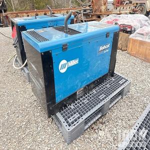 Sistema de Soldadura Miller con Generador Avanzado, Múltiples Ajustes de Voltaje y Protección Contra Sobrecargas para un Funcionamiento Seguro y de Alta Resistencia - Product Image 3