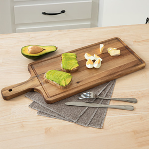 Planche en bois rustique avec poignée, planche à servir et à découper naturelle avec poignée pour la cuisine, la présentation en restaurant - Product Image 3