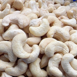 Noix de cajou en gros W180 W320, noix de cajou Santigo du Vietnam, noix de cajou brutes en gros à prix avantageux, emballage OEM ODM - Product Image 1