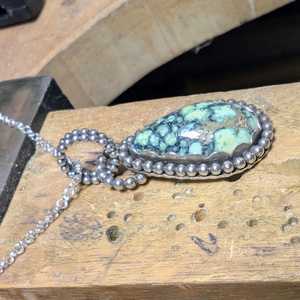 Pendentif camée en agate bleue naturelle NIKHIL GEMS, fait main, argent sterling 925, vintage, fiançailles, évalué par un tiers, pour femmes - Product Image 6