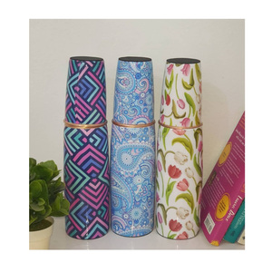 Bouteille d'eau en cuivre artisanale pour la maison, le bureau et les voyages, favorisant une hydratation naturelle, une vie saine et un équilibre bien-être. - Product Image 1