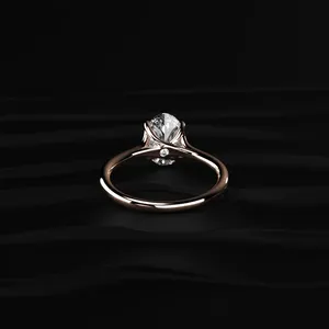 Anillo de compromiso ovalado solitario con piedra mística para mujer con claridad VVS-VS certificada por IGI - Product Image 5