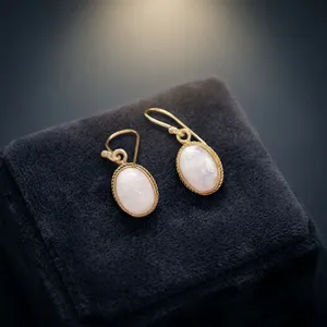 Pendientes Colgantes de Latón con Piedra Lunar Arcoíris, Joyería Artesanal de Piedras Preciosas Naturales al por Mayor - Product Image 2