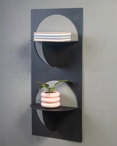 Étagère murale moderne à double niveau en métal noir avec revêtement en poudre, étagère flottante minimaliste pour le rangement dans le salon - Product Image 5
