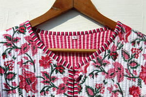 Veste matelassée en coton pour femme, avec bande décorative sur le devant, faite à la main, à bords bruts, nouveau style bohème - Product Image 3