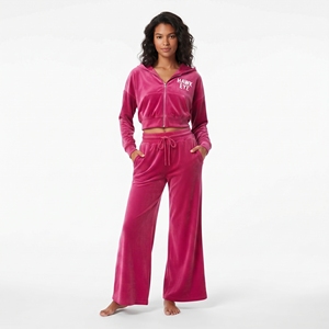 Ensemble de survêtement en velours pour femme, sweat à capuche court zippé à manches longues et pantalon de jogging évasé taille haute à cordon de serrage - Product Image 3