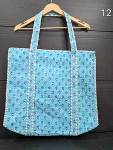 Bolso de compras grande de algodón acolchado estilo boho para mujer, con cierre abierto, bolso de hombro con estampado de bloques, lavable, tipo tote para equipaje. - Product Image 3
