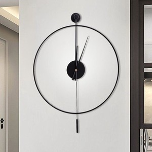 Horloge murale en métal noir Sunburst, horloge décorative élégante de style mid-century pour salon, couloir, bureau - Product Image 4