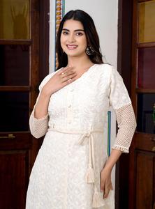 Vestido Túnica NIYANI de Algodón Color Marfil, Cuello en V, Manga Tres Cuartos, Cinturón, Largo hasta la Rodilla, Bordado, Secado Rápido, Elegante, Verano - Product Image 2