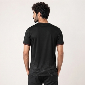 เสื้อยืดผู้ชาย OEM พรีเมียม สวมใส่สบาย ระบายอากาศได้ดี น้ำหนักเบา ทรงพอดีตัว ดีไซน์ทันสมัย เหมาะสำหรับใส่ทุกวัน สไตล์สตรีทแวร์ - Product Image 6