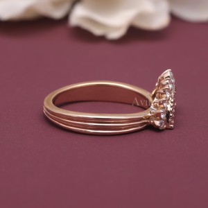 Bague en Morganite à coupe demi-lune, or rose/jaune et blanc 18 carats, avec halo de diamants, pour femme, fiançailles, mariage, bijoux fins - Product Image 5