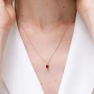 Pendentif solitaire en or pur 14 carats avec rubis rouge naturel taille ovale et diamant véritable, certifié IGI, haute qualité - Product Image 4