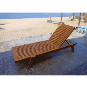 Tumbona Apilable para Exteriores en Madera de Teca Sólida con Acabado Pulido, Diseño Moderno, Posición de Respaldo Ajustable - Product Image 1