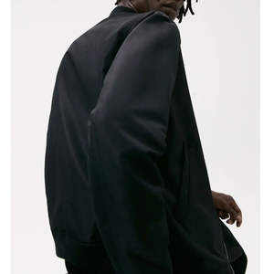 Chaquetas de Invierno Impermeables con Capucha Personalizadas con MOQ Bajo para Hombre y Mujer, Ligeras, 100% Nailon, Cortavientos Plegables - Product Image 5