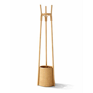 Perchero individual de madera con cesta, hecho a mano con ratán, perchero de madera independiente para ropa. - Product Image 3