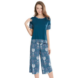 Ensemble de yoga sans couture pour femme grande taille, léger, avec leggings taille haute effet froncé aux fesses et brassière de sport, vêtements de sport avec cordon de serrage avant, OEM - Product Image 2