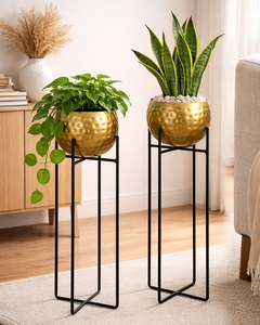 Pot de fleurs en métal martelé doré avec support en métal noir, pot de fleurs rond décoratif pour plantes d'intérieur, maison moderne, bureau, salon - Product Image 1