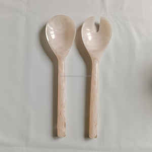 Cuchara de ensalada rosa de resina hecha a mano de la mejor calidad altamente pulida para uso doméstico en hoteles y restaurantes directamente desde la India - Product Image 6