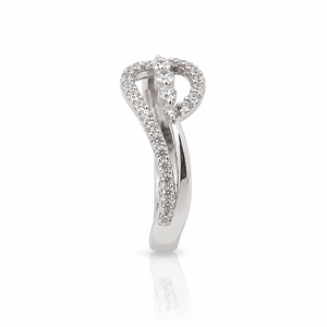 Anillo de Plata de Ley 925 para Mujer, Diseño de Doble Ola con Circonita Cúbica de Corte Redondo y Banda Pavé, Acabado Pulido Elegante, Ideal para Bodas - Product Image 3
