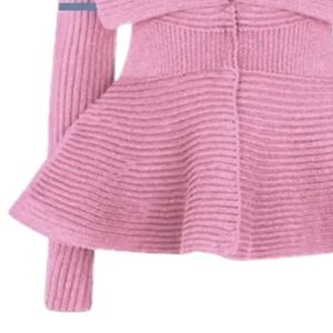 Pull-over en maille rose à col peplum pour femme, style varsity, manches longues, boutons sur le devant, logo, élégant et décontracté, Jack and Jill Winter - Product Image 5