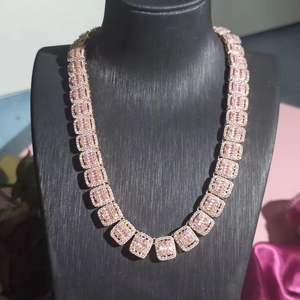 Collier tennis de luxe en forme de diamant rose baguette pour femme, serti de zircone cubique, plaqué or, chaîne de bijoux - Product Image 1