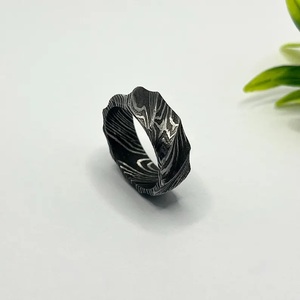 Hot Selling Handmade Damascus Steel <b>Ring</b> for Men Women Wedding Band Fashion Party <b>Ring</b> Custom Latest Design OEM Supplier - Product Image 4