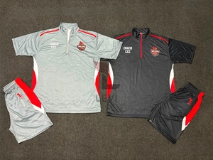 Conjunto Deportivo Personalizado para Entrenamiento, Camiseta de Manga Corta con Cierre de Cremallera y Pantalones Cortos, Conjunto de Fútbol para Hombre - Product Image 3