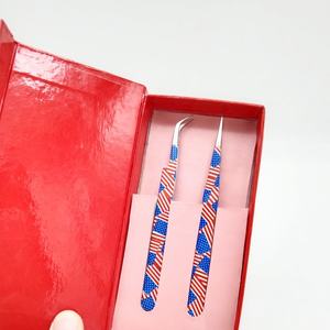 Pince à épiler pour extensions de cils en acier inoxydable, pointe argentée brillante, avec embout en fibre/double pince, emballage en boîte rouge - Product Image 2