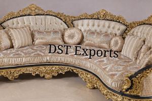 Elegante Juego de Sofás Tapizados Estilo California King en Acabado Plateado - Product Image 4