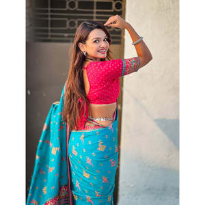 ชุดส่าหรีผ้าไหมวิสโคสแท้สีน้ำเงินรามา ลายพิมพ์ดั้งเดิม สำหรับผู้หญิง น้ำหนัก 750 กรัม ยี่ห้อ Elite Weaves - Product Image 3