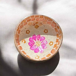 Vaisselle en bambou artisanale, bols vietnamiens en coquille de noix de coco MOP, bol en coquille de noix de coco naturelle avec mosaïque en nacre - Product Image 2