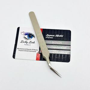 Pince à cils à volume droit à pointe en fibre nue lisse en forme de cœur personnalisable pour dames pince à cils de marque privée - Product Image 3