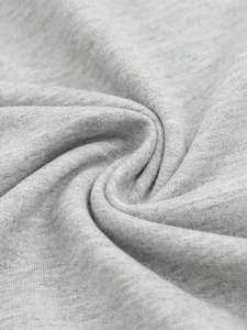 Sudadera Oversize Gris para Mujer, Cuello Redondo, 100% Algodón Felpa, Estampado de Letras Varsity, Estilo Urbano, con Capucha, Logotipo Personalizado, Venta al por Mayor - Product Image 6