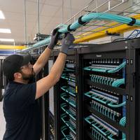 Cable de Fibra Óptica Multimodo OM4 de 24 Núcleos HEADWAY con Revestimiento de PVC para Redes en Centros de Datos y Cableado LAN
