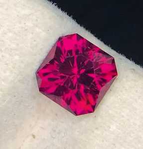 Pierre précieuse naturelle grenat rose taille fantaisie à facettes, pierre libre pour la fabrication de bijoux, anneaux et pendentifs, fournisseur en gros Zubeda Gems Jewellery - Product Image 3