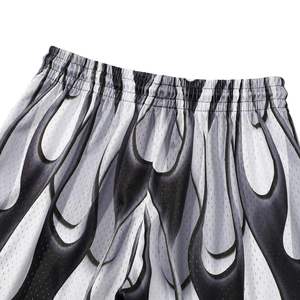 Shorts de malla premium con costuras resistentes y corte relajado, ideales para deportes, entrenamientos y ropa informal. - Product Image 4