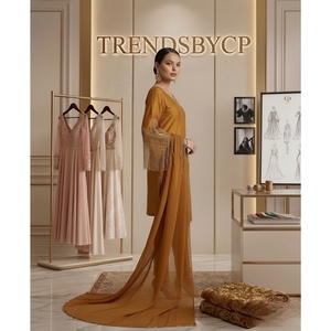 Conjunto de Kameez de Seda Color Mostaza de Lujo TrendsbyCP – Bordado Zardosi Dorado con Flecos de Cristal – Atuendo Festivo Premium de 3 Piezas - Product Image 4