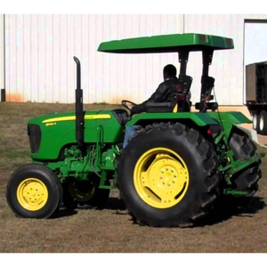 Tracteur à chenilles John Deeere 5065E 65HP Turbo Diesel 4x4 avec transmission par engrenages et moteur à pompe pour travaux lourds et utilisation agricole - Product Image 3