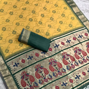 Sari de algodón jacquard Bandhej con patrones de hilo Zari y Minakari, diseño tradicional de Pallu para fiestas. - Product Image 1