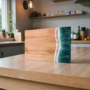 Tabla de Cortar de Madera y Resina con Diseño de Olas Oceánicas, 2.0 cm de Grosor, Apta para Lavavajillas, Ideal para Servir Queso y Charcutería - Product Image 3