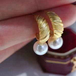 Nouvelles boucles d'oreilles pendantes en forme de croissant rétro, 8 mm, perles d'eau douce naturelles Akoya, bijoux de niche - Product Image 1