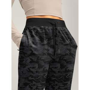 2025กางเกงวิ่งน้ำหนักเบาสำหรับผู้หญิง, กางเกงสีดำลายพรางลำลองออกกำลังกายในยิมท่องเที่ยวมีซิปกระเป๋า - Product Image 5