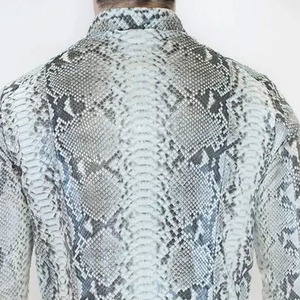 Veste en cuir véritable pour homme, motif python, style motard, vêtement d'extérieur de créateur, mode masculine haut de gamme, personnalisable, OEM, vente en gros - Product Image 6