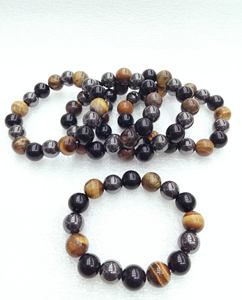Bracelet de protection triple en pierre naturelle œil de tigre, globe volcanique, breloque faite à la main 10 mm pour homme, style mode - Product Image 3