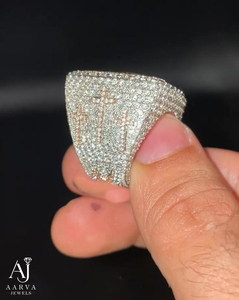 Anillo de Compromiso Hip Hop con Moissanita Corte Baguette Personalizada, Engaste Pavé, Plata 925 Bañada en Oro, Unisex, Regalo de Aniversario - Product Image 5