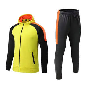 Traje de entrenamiento de poliéster 100% transpirable para hombre, personalizado OEM 2025, con cuello alto y media cremallera, para otoño - Product Image 2