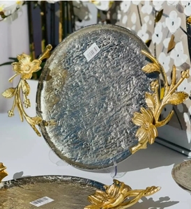 Handicraft Aluminum Metal Casting Luxury Square <b>Serving</b> <b>Tray</b> <b>Gold</b> Plated Leaf Design Handle Table Decoration Fancy CE Certified - Product Image 1